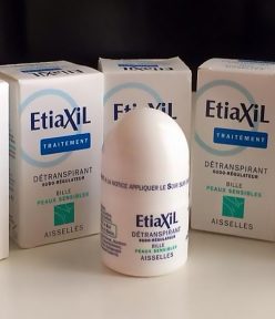 Lăn khử mùi Etiaxil có tốt không? Review lăn khử mùi Etiaxil chi tiết