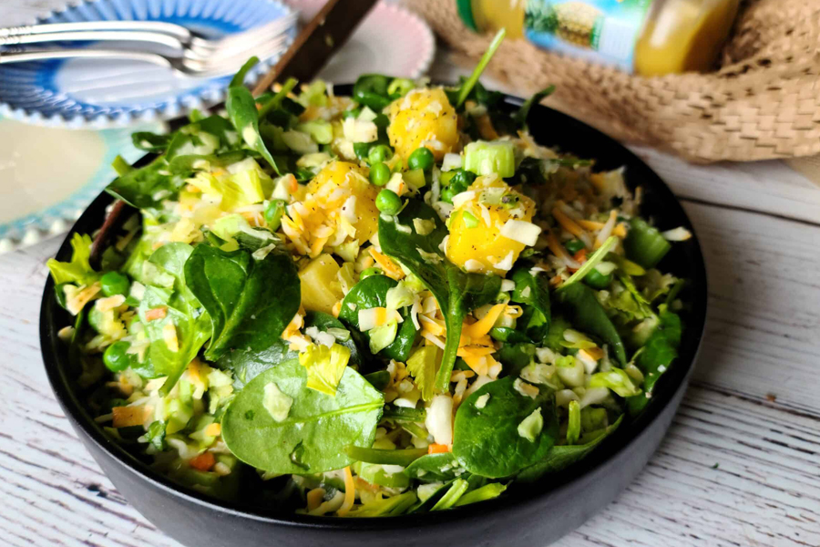 Làm các món salad có chứa dứa giúp giảm cân