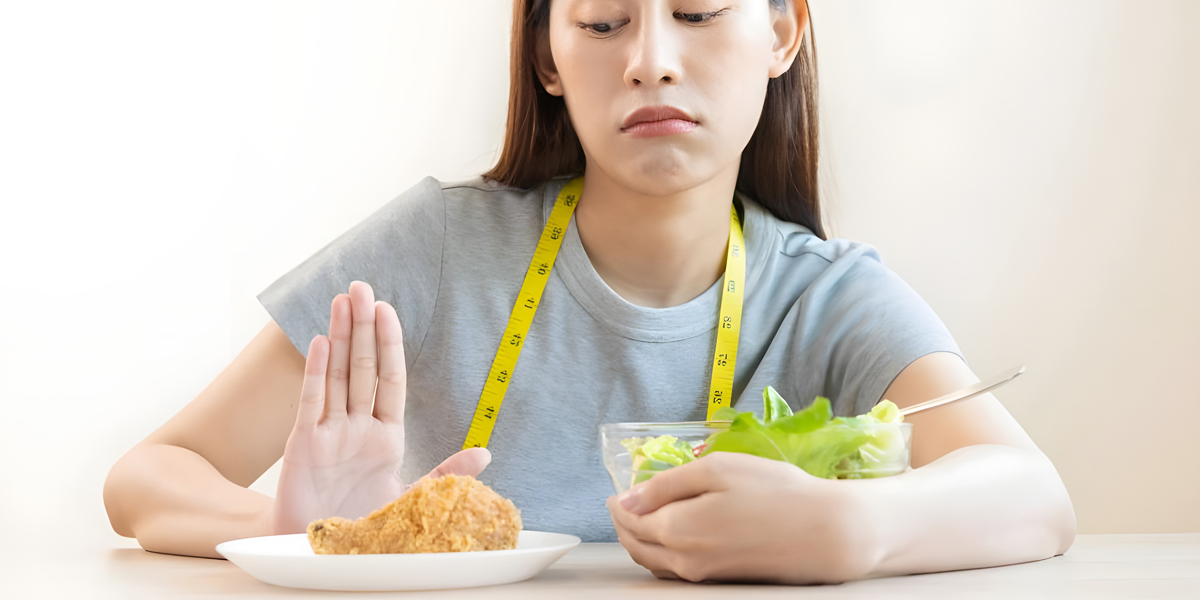 Ăn không đủ chất dinh dưỡng có thể dẫn đến tình trạng thiếu hụt năng lượng và sức khỏe kém